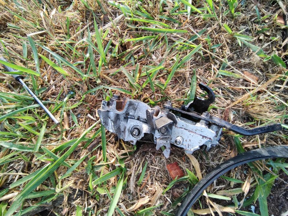 Foto 4 de 8 — Acidente envolvendo caminhões, moto e três veículos deixa feridos na Washington Luís (SP310) em Araraquara